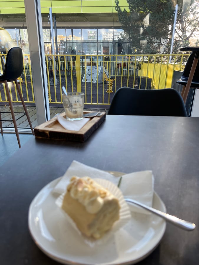 Cafe stop