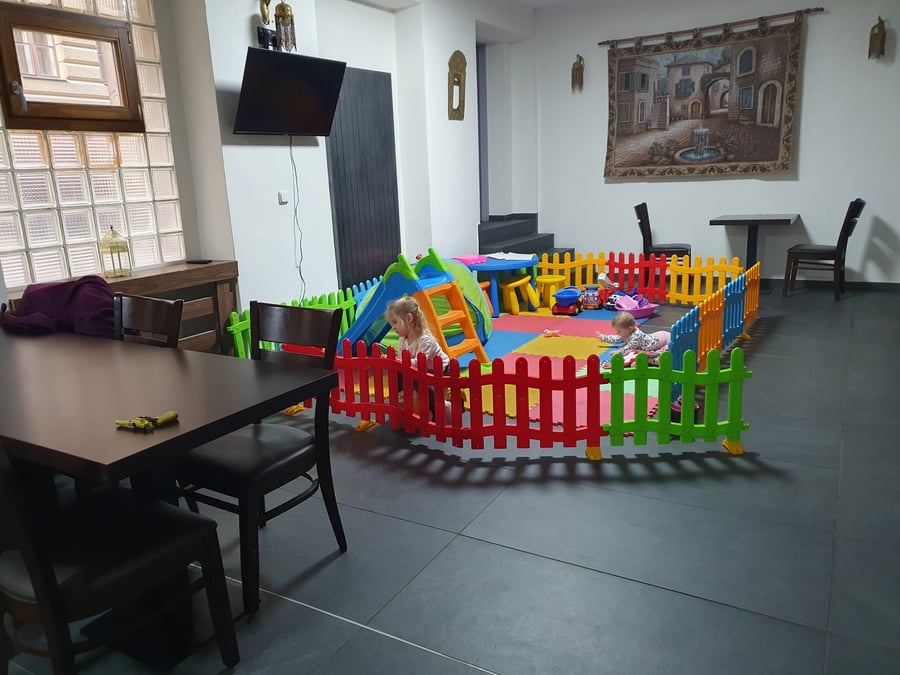 Ousman Aldimashqi Restaurant
