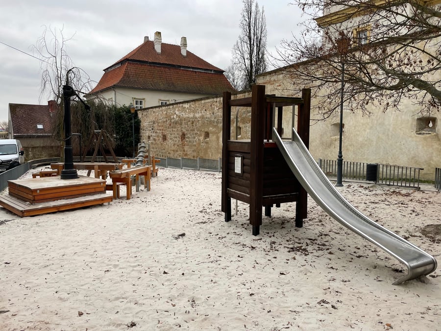 Dětské hřiště Pod Koštofránkem