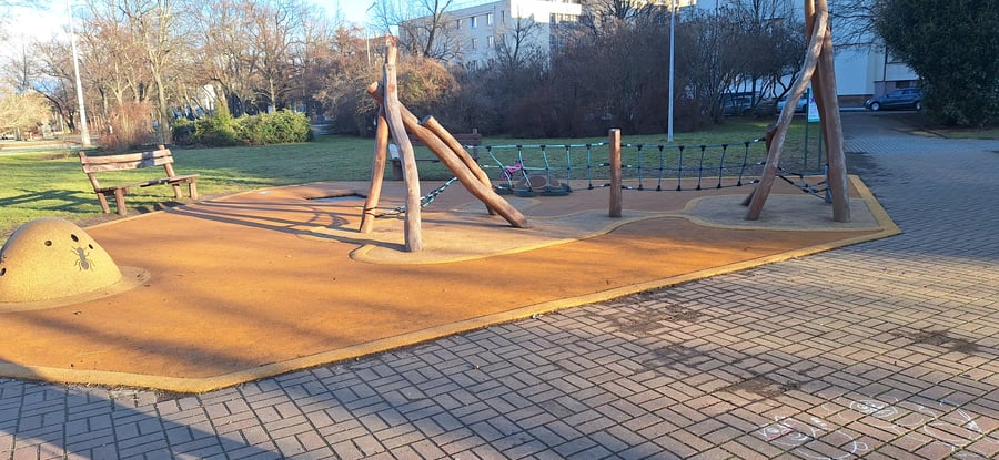 Detské hřište Náměstí Interbrigády
