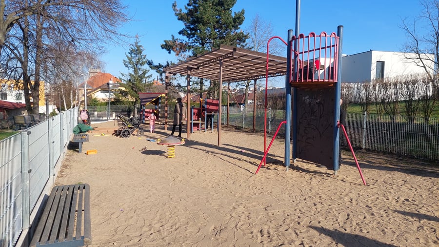 Dětské hřiště Modřany