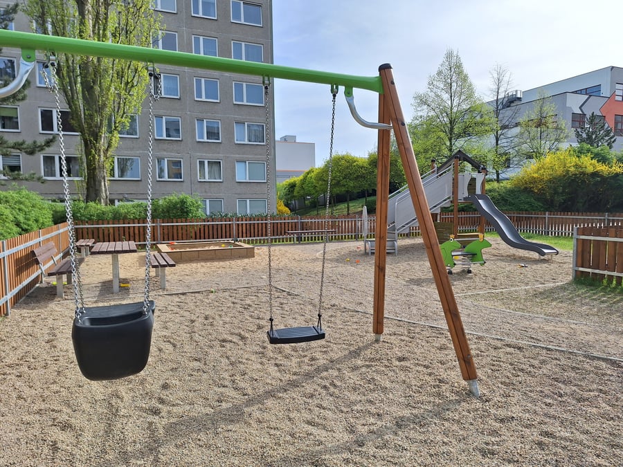 Dětské hřiště Velká Ohrada - Borovanského
