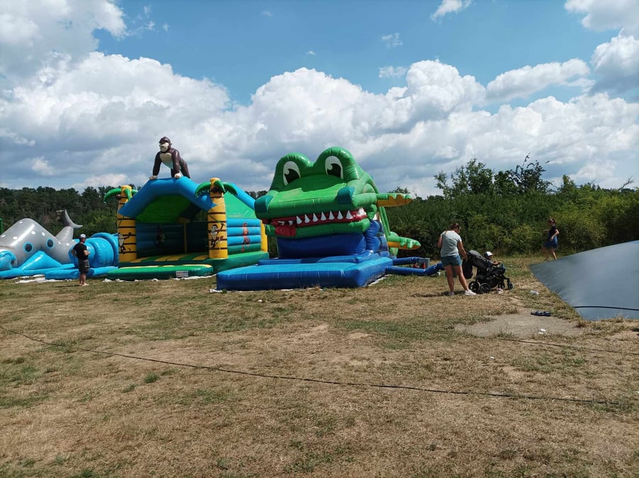 nafukovací atrakce Hracholusky