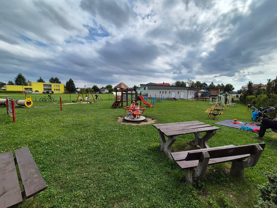 Dětské hřiště u sportovišť