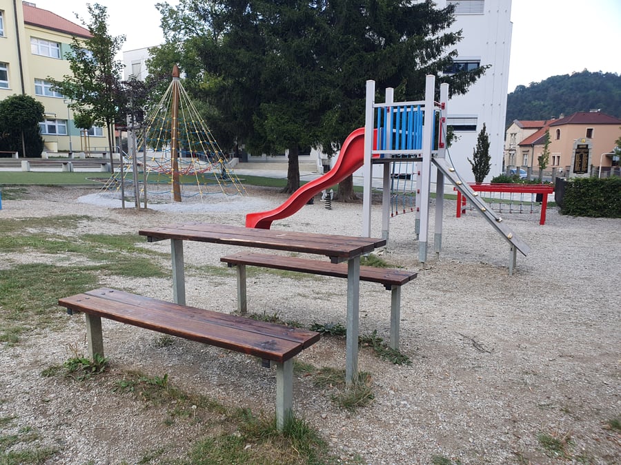 Hřiště u ZŠ