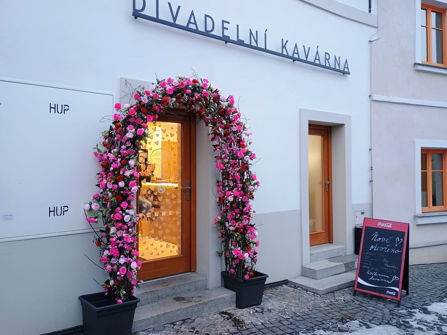 Květinová kavárna