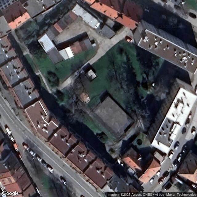 Pískoviště ve dvoře