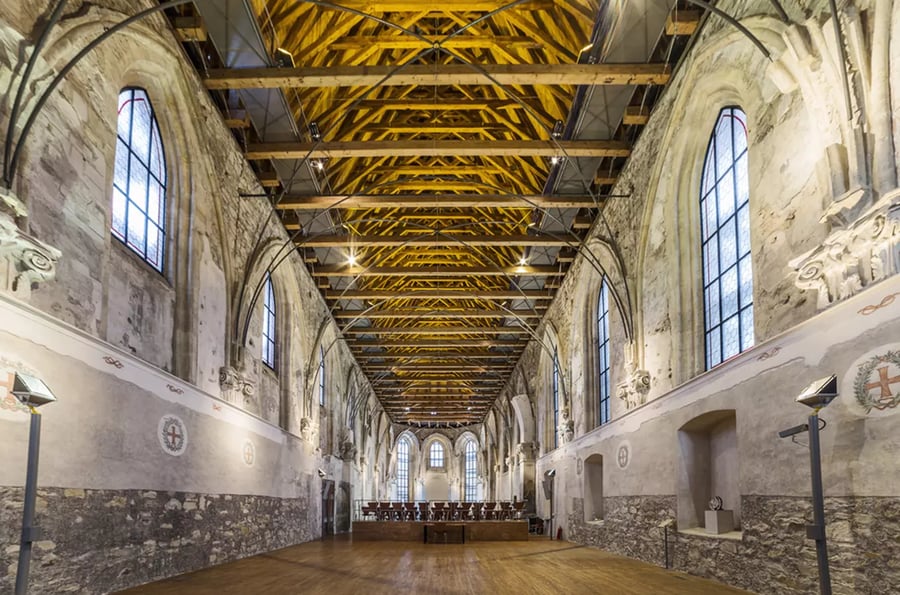 St. Anny’s Church, Prague, IS