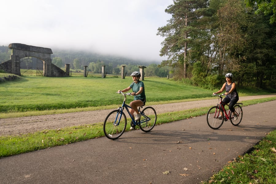 Samuel Justus Trail : Oil City Marina/Eastern Endpoint Trailhead