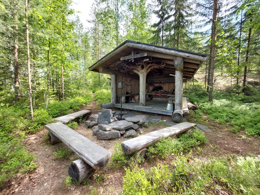 Eräkämmen laavu