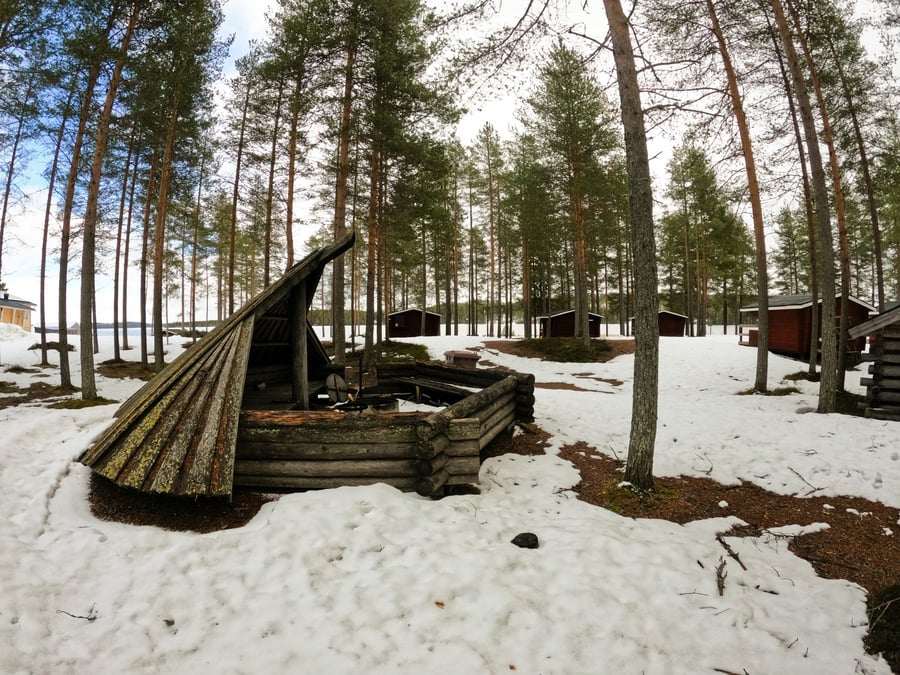 Vonkan uimarannan laavu