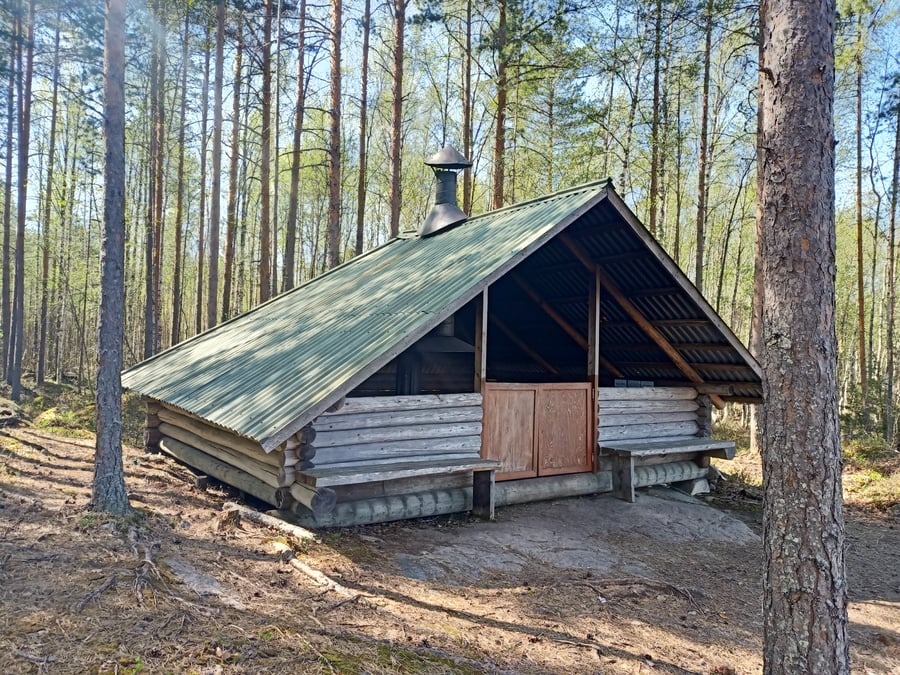Saarijärvi Fishing Laavu