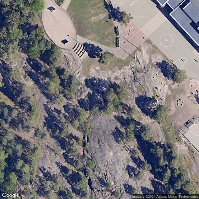 Mainingin koulun frisbeegolfrata (3)