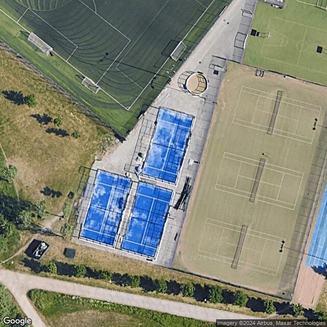 Superpadel Latokartano / Padelkenttäalue