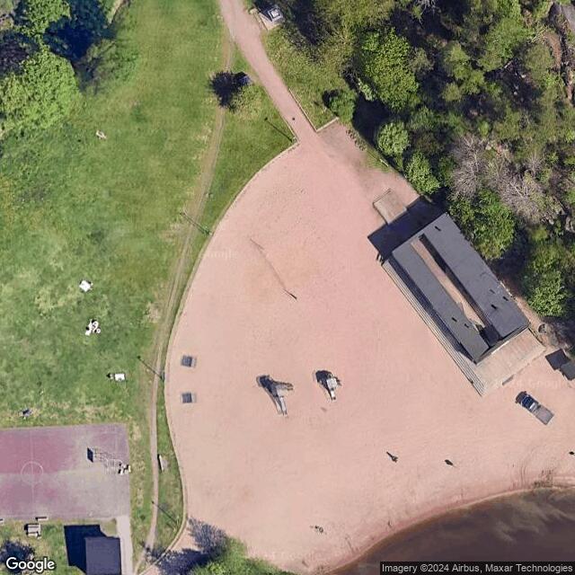 Pikkukosken uimaranta / Beachvolleykenttä