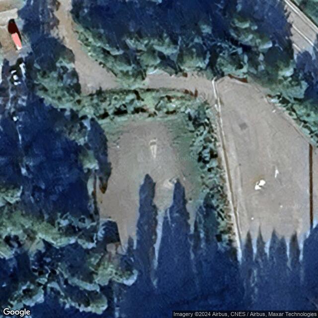 Haapamäen alakoulun luistelukenttä