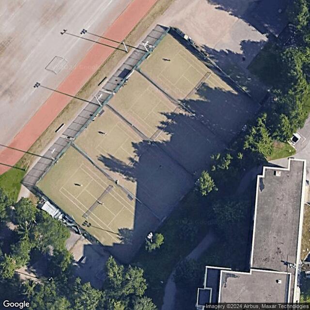 Herttoniemen liikuntapuisto / Luistelukaukalo