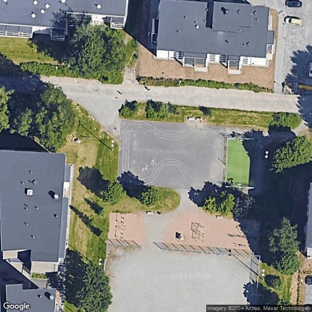 Isoniitynpuisto Annalanpuisto (pohjoinen) luistelukenttä
