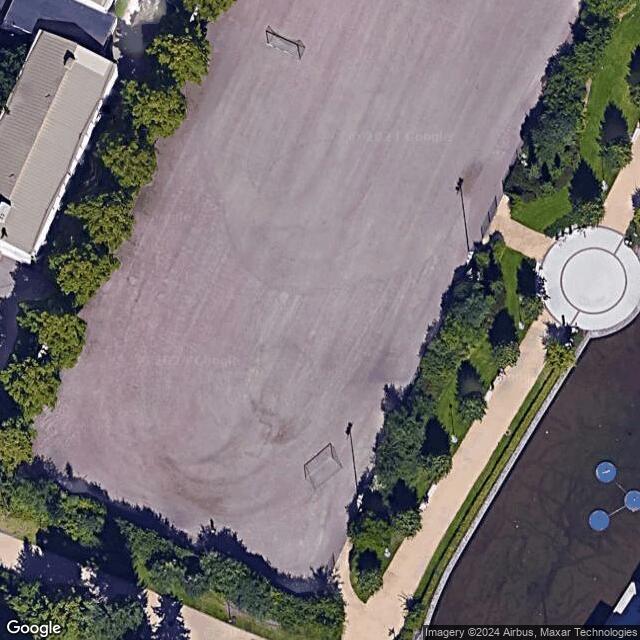 Keravan keskuskoulun luistelukenttä