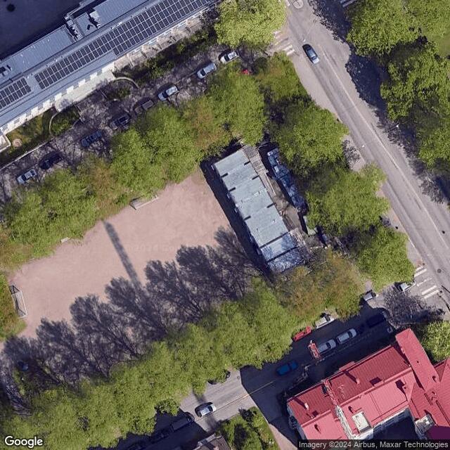 Kirjailijanpuisto / Luistelukenttä
