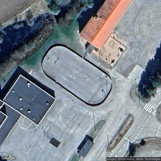 Koskin koulun kaukalo