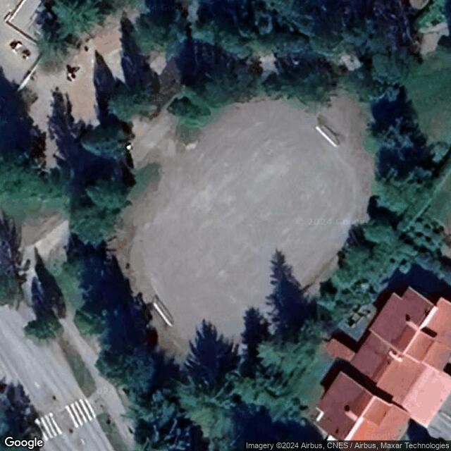 Kuokkalanpellonpuiston luistelukenttä