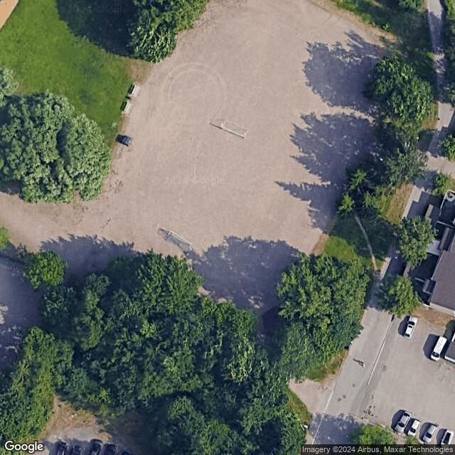 Laidunpuisto / Luistelukenttä