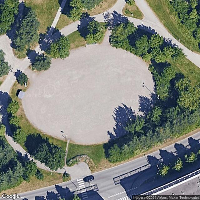 Leikkipuisto Mustakivi / Luistelupaikka