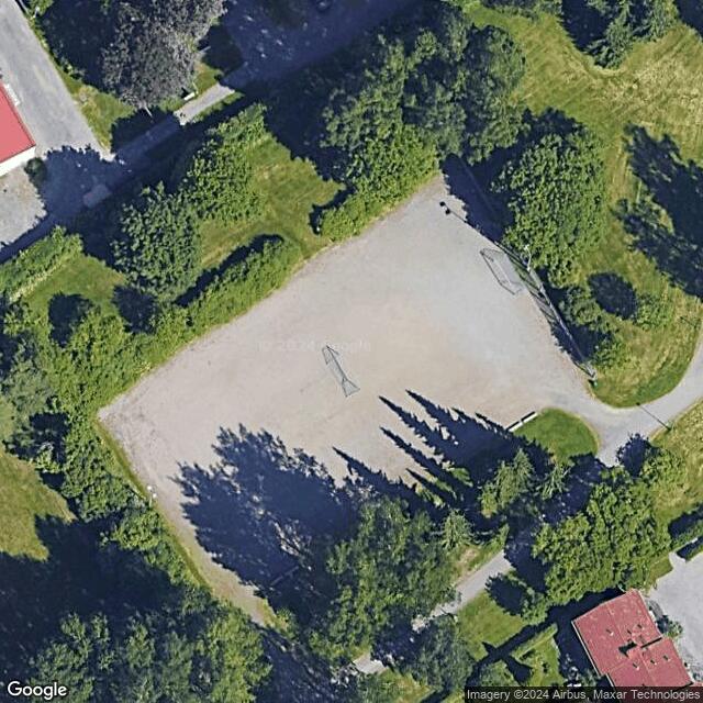Perkiönpuiston luistelukenttä