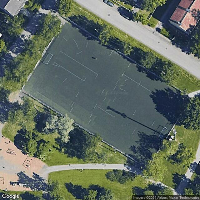 Riihipuiston luistelukenttä
