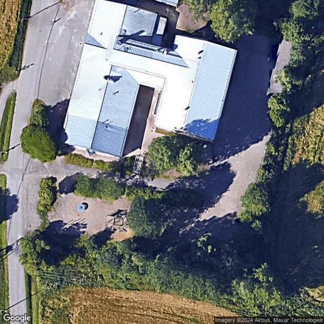 Ruotsinkylän koulun luistelukenttä