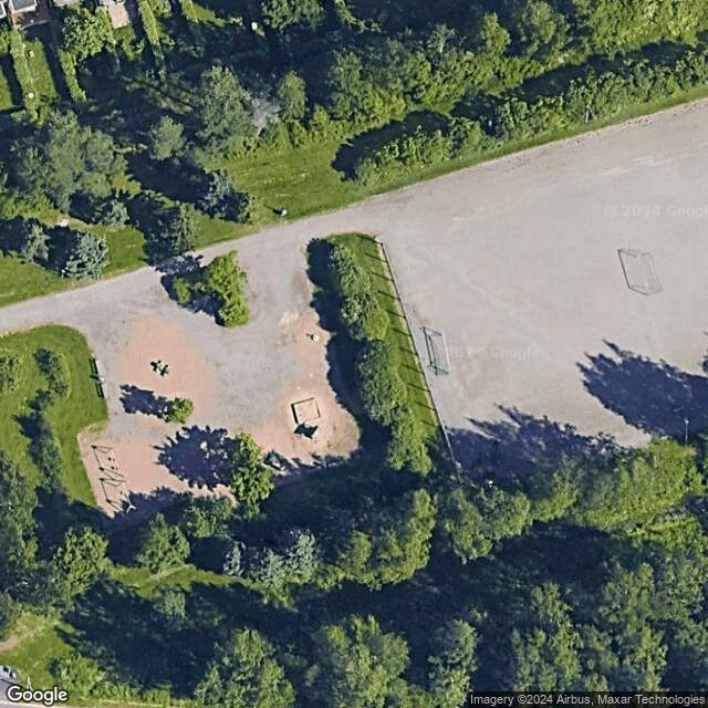 Torponpuiston luistelukenttä