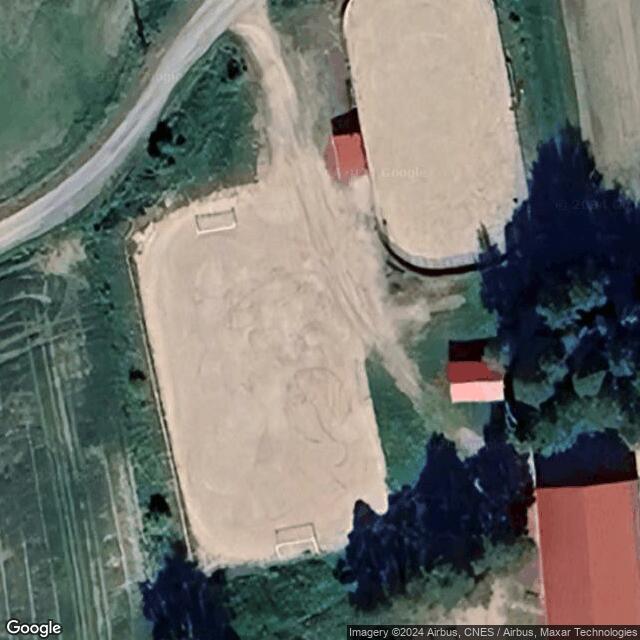 Välikylän koulun kaukalo