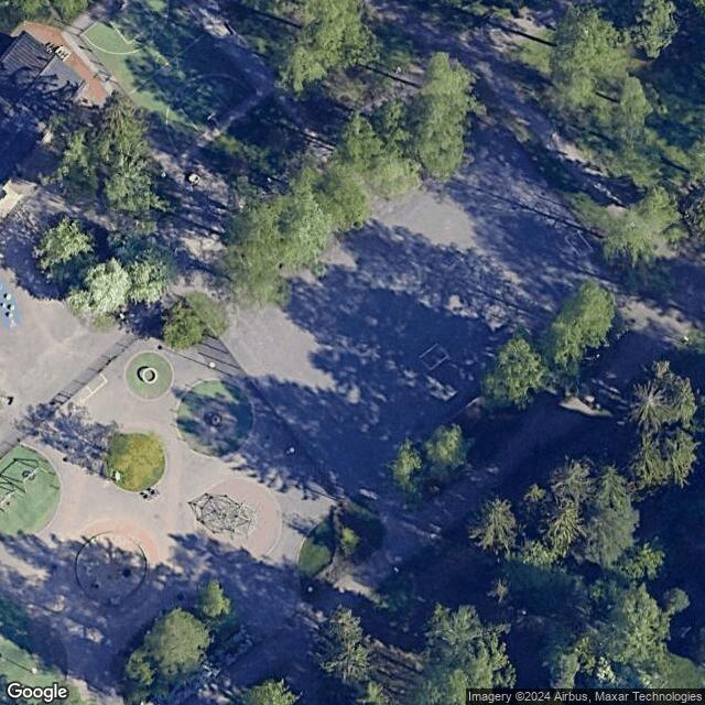 Vanhaistenpuisto / Luistelukenttä