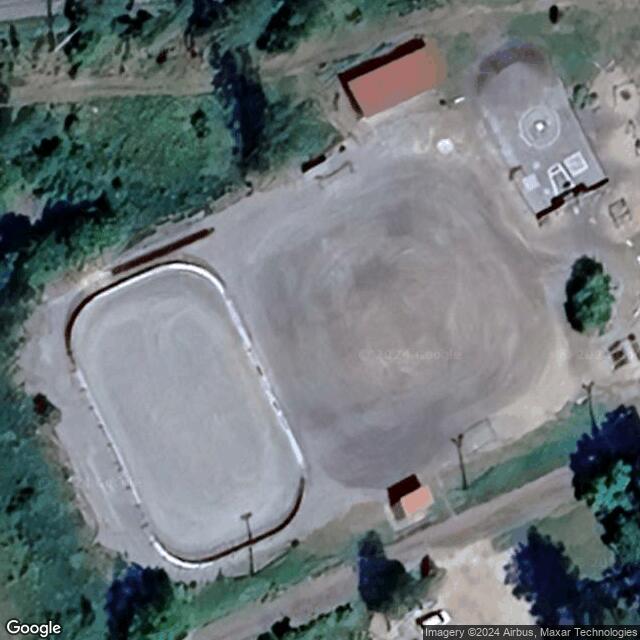 Vanjärven koulun luistelukenttä