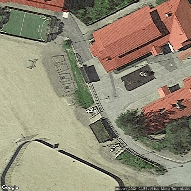 Vuokatin koulun kaukalo