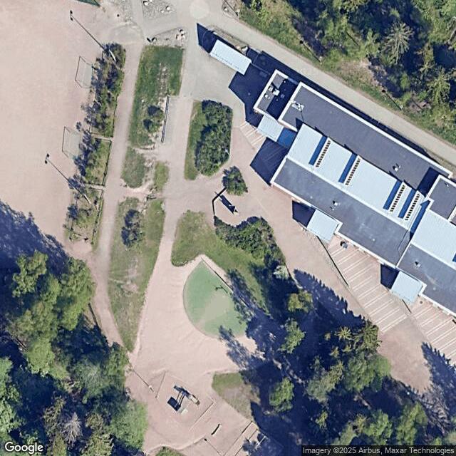 Sunan koulun ulkokiipeilyseinä