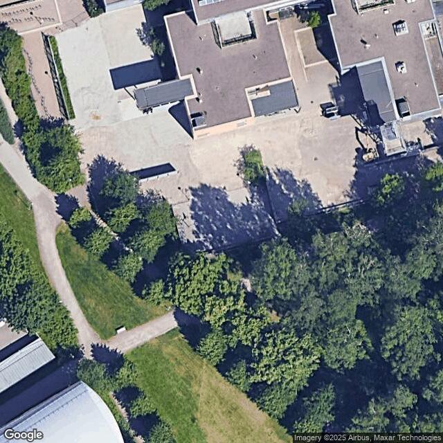 Aurinkolahden peruskoulu / Koripallokenttä