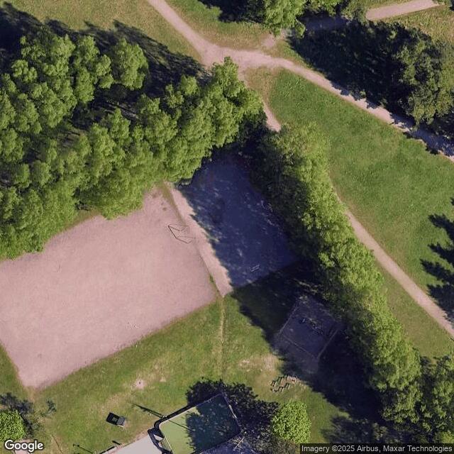Helsingin Suomalainen Yhteiskoulu (SYK) / Koripallokenttä