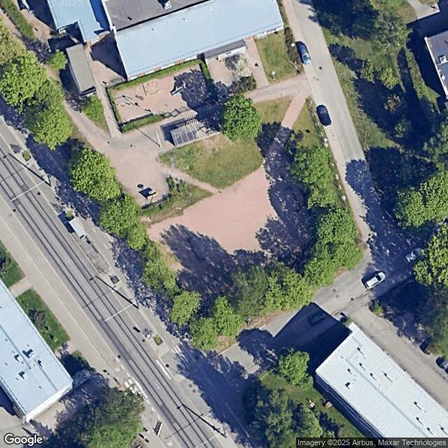 Oulunkylän perhekuntoutuskeskus / Pallokenttä