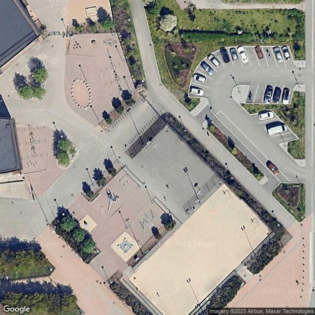 Saunalahden koulun koripallokenttä