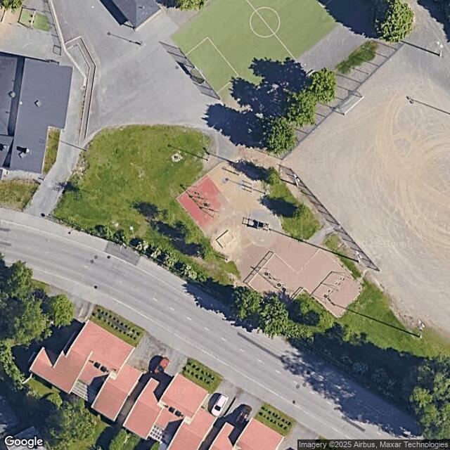 Takahuhdin koulun vl 0-4 kenttä