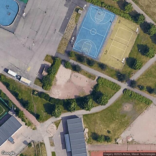 Arabianrannan liikuntapuisto / Ulkokuntoilupaikka (1/4)