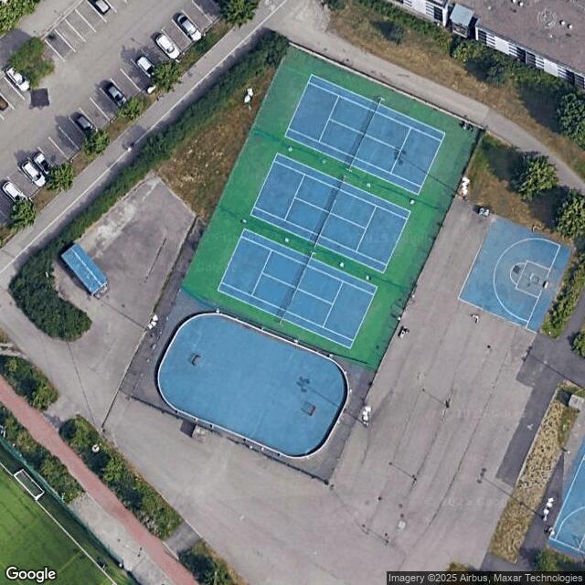 Arabianrannan liikuntapuisto / Tenniskenttä 1