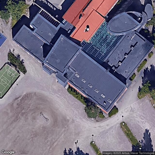 Sompion koulun palloiluhalli