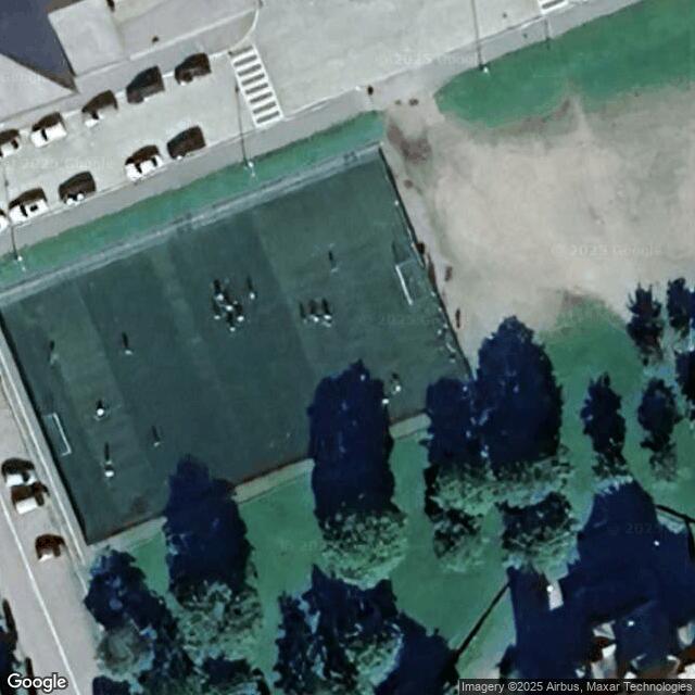 Kasarmintorin tekonurmikenttä