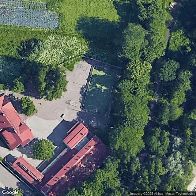 Degerö lågstadieskola / Hiekkakenttä