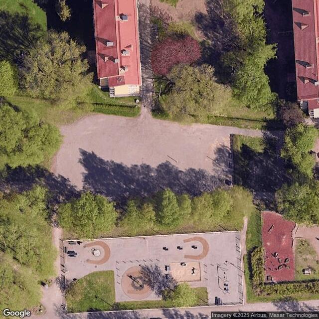 Ratsaspuisto / Esteetön leikkipaikka