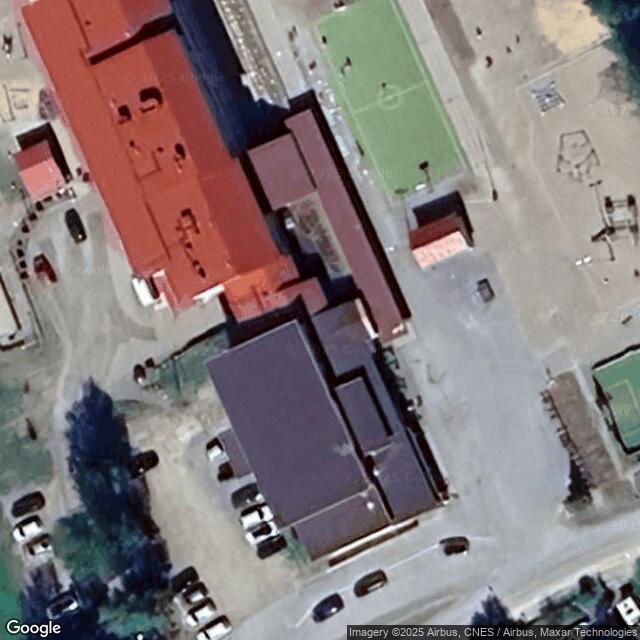 Kinkomaan koulun liikuntasali