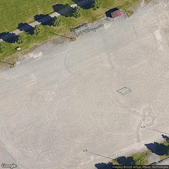 Jäähallin jalkapallokenttä (Tartonpuisto)
